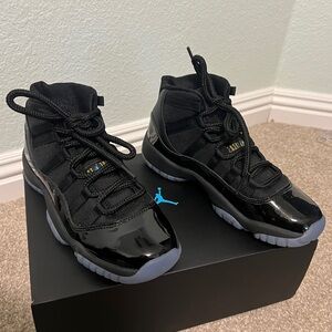 Jordan 11 gamma blue sneakers